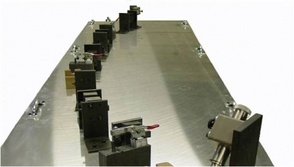 Escantillones metálicos y de resina plástica